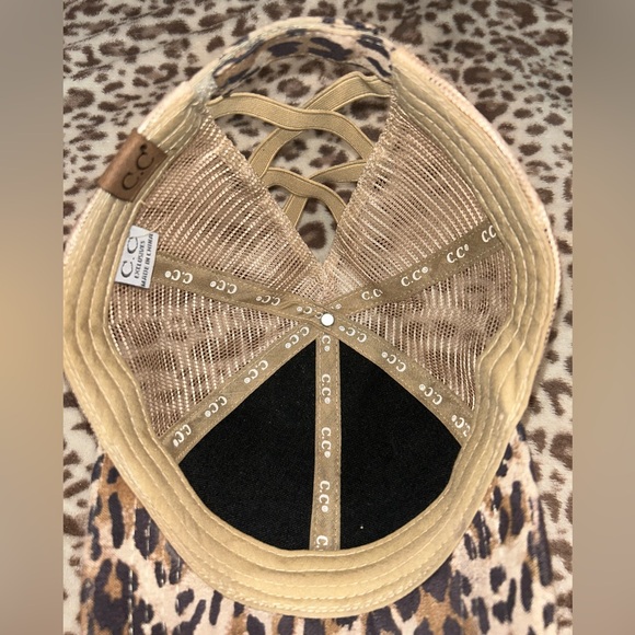 C.C‎ Exclusive Animal Print Fashion Back Cross Design Trucker Women's Hat Cap - Picture 4 of 6